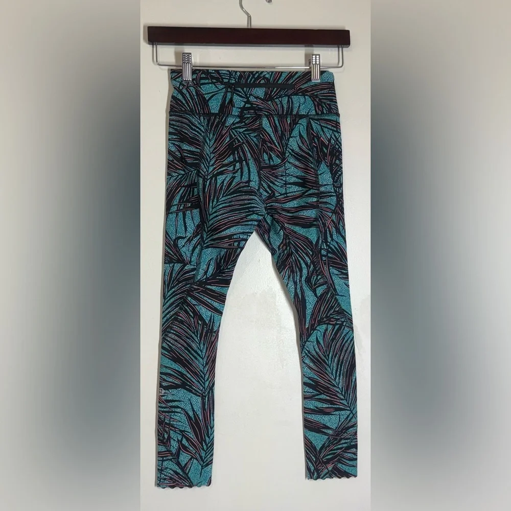 Lululemon Tight Stuff Tight Tropical Print Crop Leggings